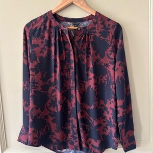 Ann Taylor Blue and Red Graphic Blouse with Mandarin Collar